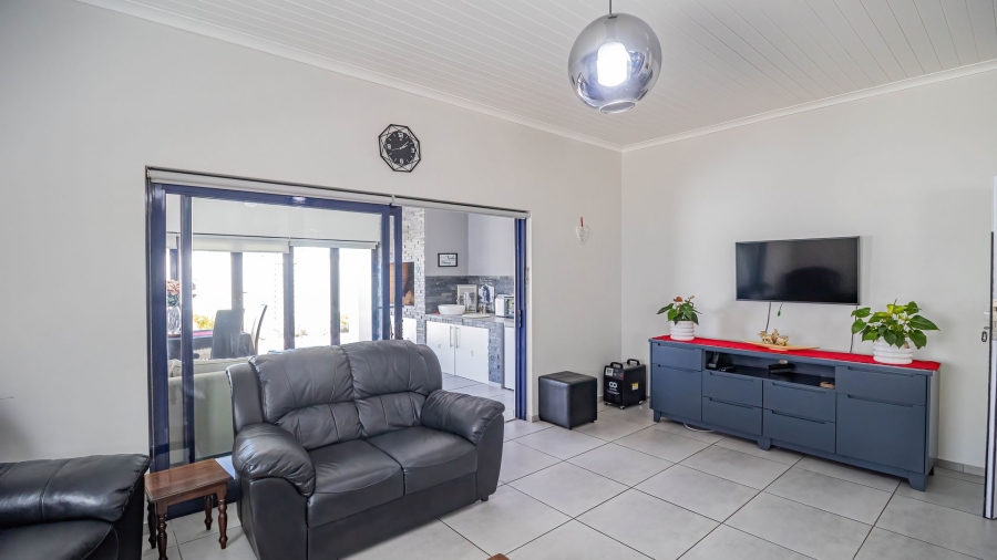 4 Bedroom Property for Sale in Blue Lagoon Western Cape